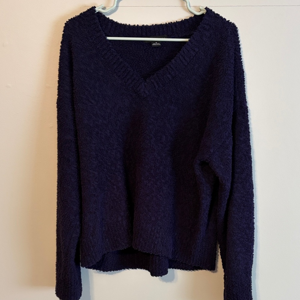 Sanctuary Navy V-Neck Sweater. Chenille soft fabric. Med.